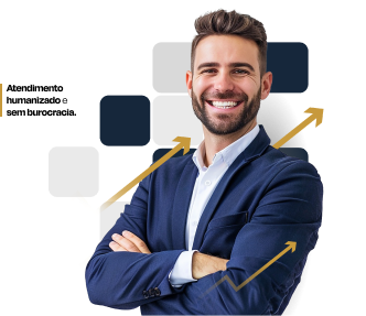 homem simpatico sorrindo ambiente corporativo